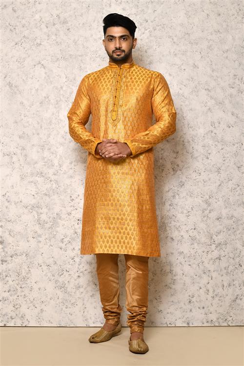 https://media.vinhemfashion.com/Images/RajsahiVol5BVLS428WVB0PD4R8X/image/designer